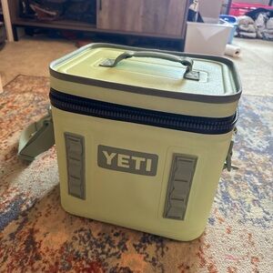 Yeti Hopper Flip 12 Portable Cooler Soft-Sided, KEYLIME Limited Edition